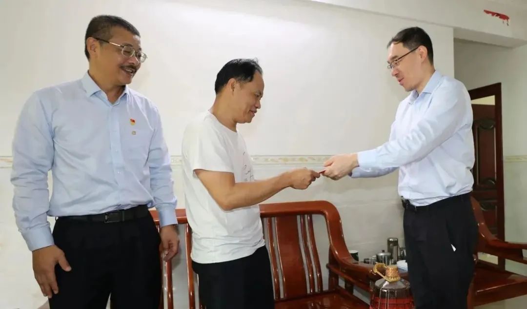 乐鱼网站开展新春慰问“送温暖”活动5.jpg