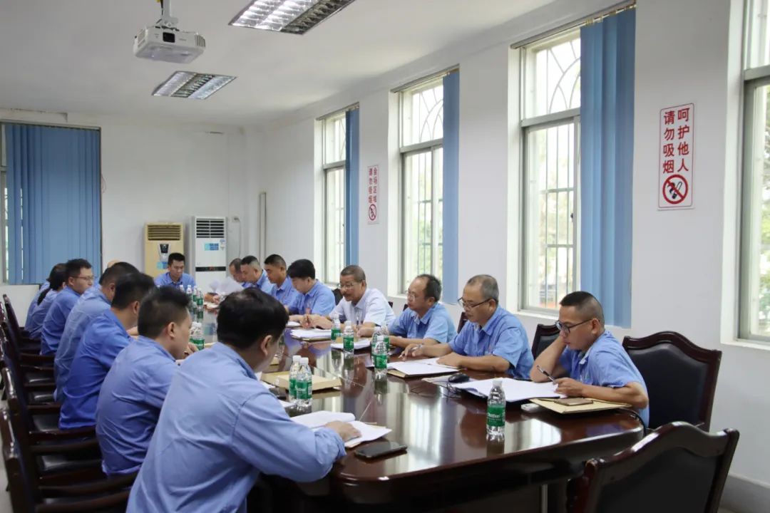 乐鱼网站召开第四届职工代表大会第一次会议6.jpg